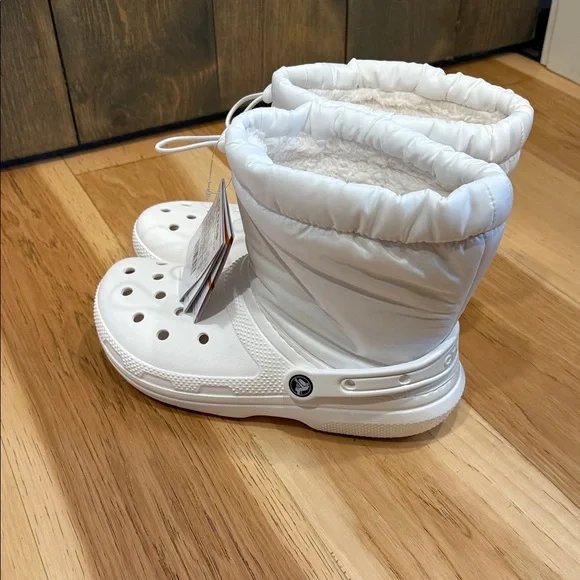 CROCS White Winter Boots NWT - Picture 4 of 8